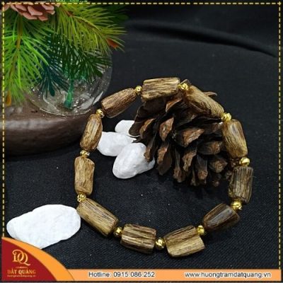 Vong tay Trầm Hương Rục Lào Mix Vàng 18k Hương Trầm Đất Quảng