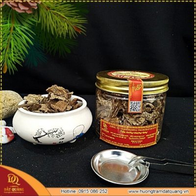 Trầm Miếng Vi Sinh Tiêu Hầu Cao Cấp 100gram