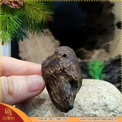 Mắt Tử Chìm Nước Việt Nam