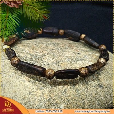 Vòng tay trầm hương việt nam chìm nước